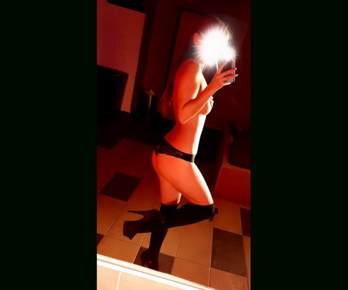 Adriana sexy společnice